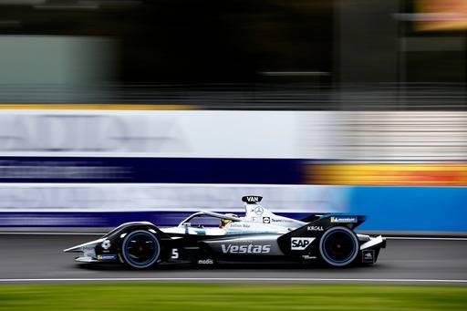 الاقتراب من حسم لقب الموسم الثامن من بطولة العالم إيه بي بي فورمولا إي