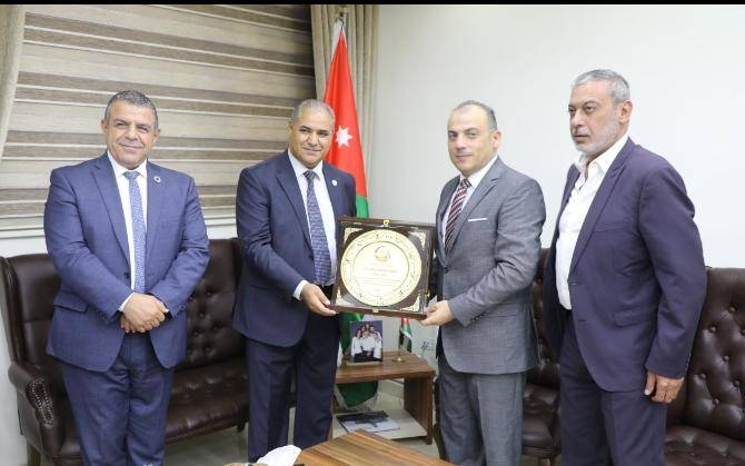 عبد الحكيم الواعر : حققنا نجاحات مع البحوث الزراعية في مجالات الأمن الغذائي والتغير المناخي  