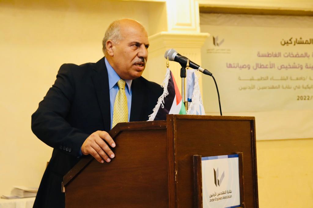 نقيب المهندسين يرعى تخريج  المهندسين المشاركين ببرنامج الدورات التدريبية المتخصصة  في البلقاء التطبيقية