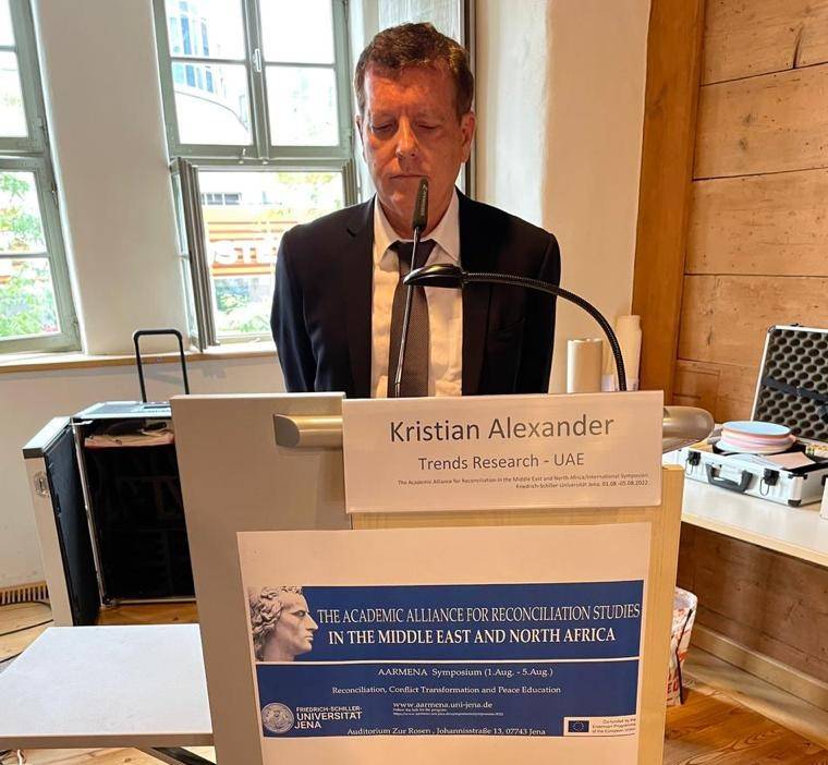 تريندز يؤكد على ضرورة تعزيز التسامح والتعايش وسياسات التعددية الثقافية لمواجهة العنف الديني