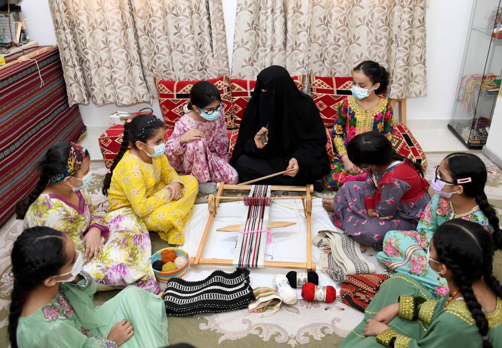 نادي تراث الإمارات يختتم النسخة «30» من ملتقى السمالية الصيفي