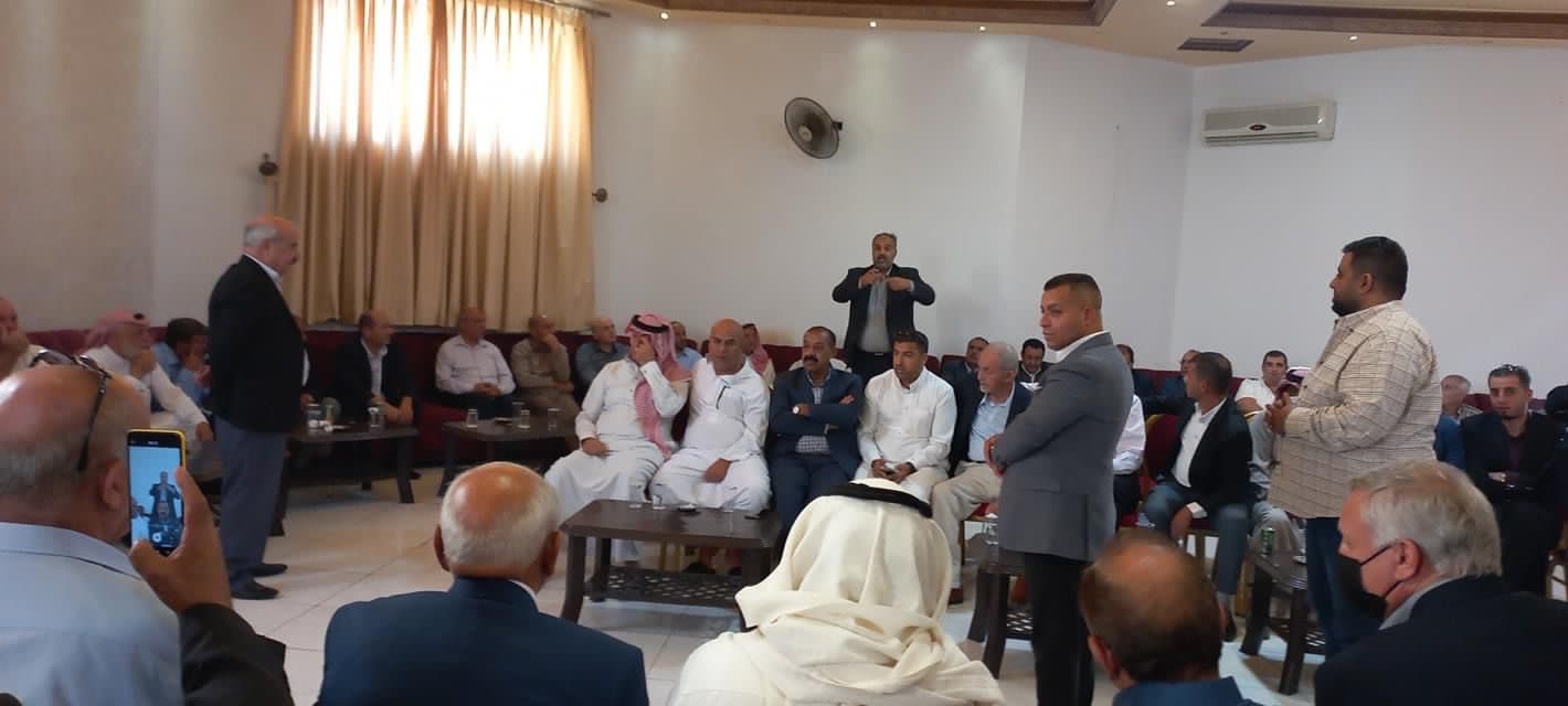 أجتماع شعبي يرفض نقل بلدية مادبا من مكانها الحالي إلى أي موقع آخر