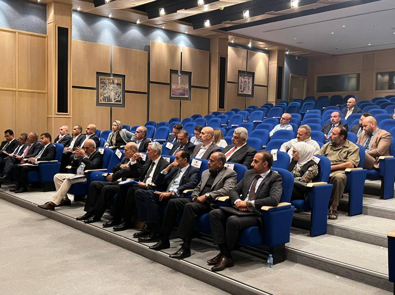 الموافقة على تسوية ديون 'شركة مصانع الأسمنت الأردنيّة' وعلى إعادة التنظيم والهيكلة الإداريّة