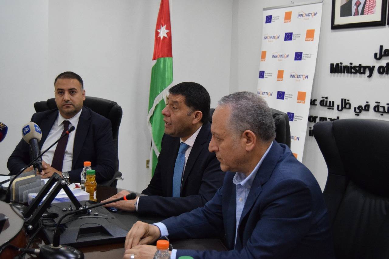 وزير العمل يرعى اتفاقية تعاون بين مؤسّسة التّدريب المهني وأورنج الأردن