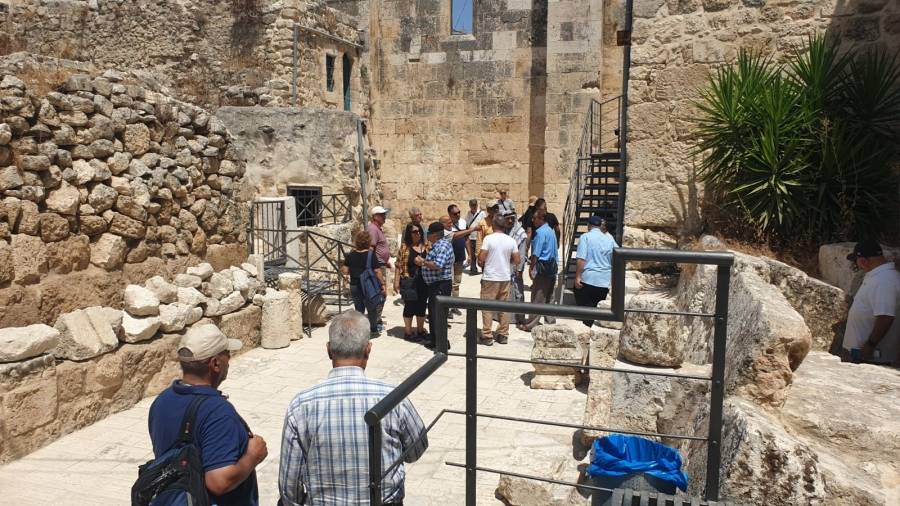 فلسطين _  جولة ميدانية لإدلاء سياحيين في بلدة سبسطية