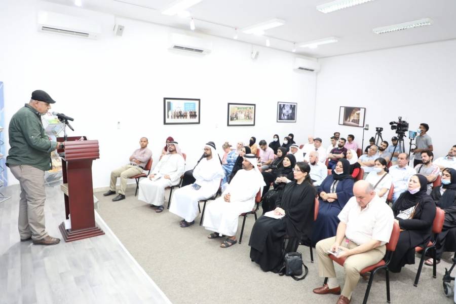 شعراء يحلقون باللغة والقصيدة في بيت الشعر بالشارقة