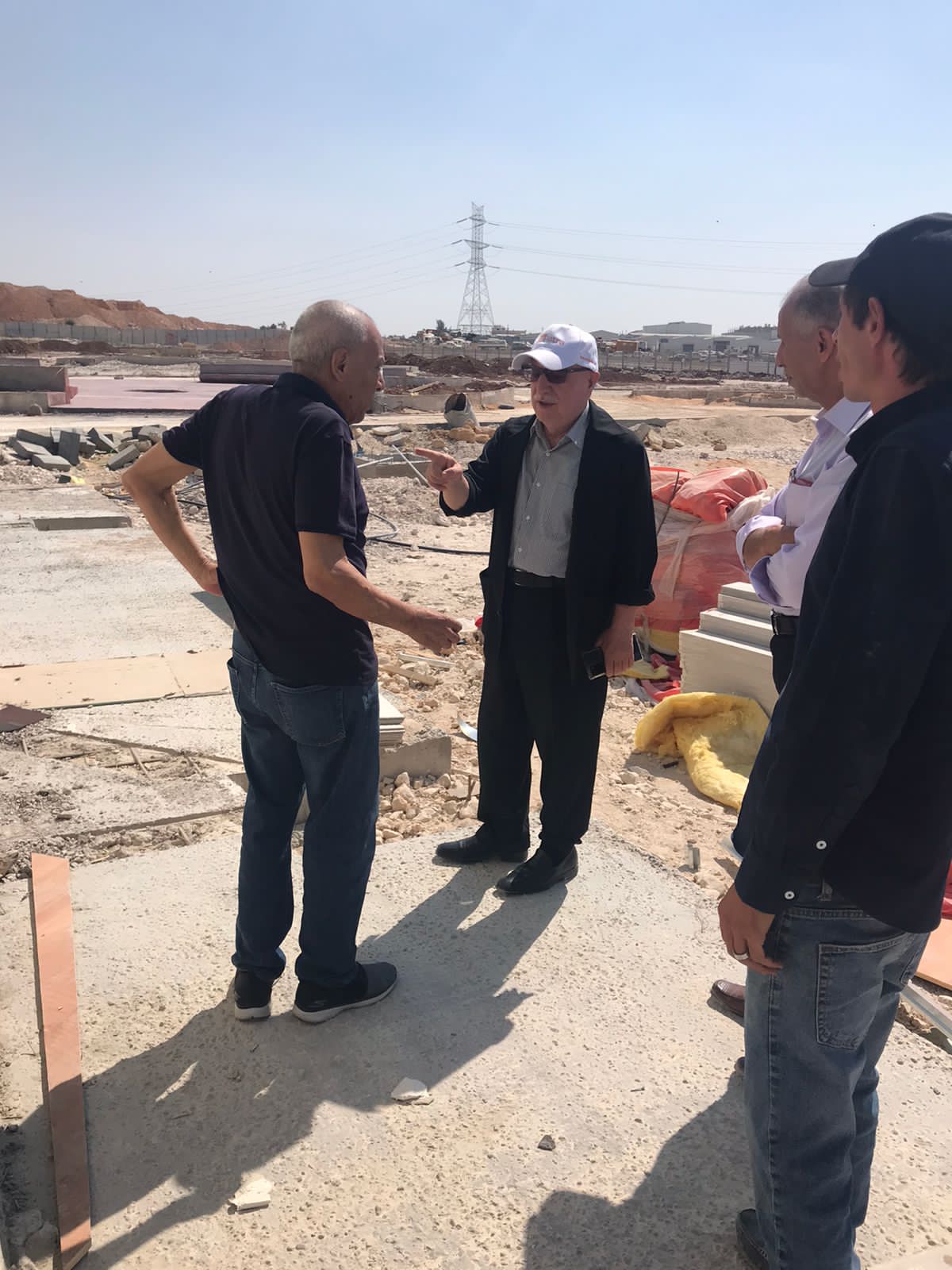 وزير الأشغال: الهدف من مشروع الحديقة البيئية إنشاء منطقة صحية وترفيهية مستدامة