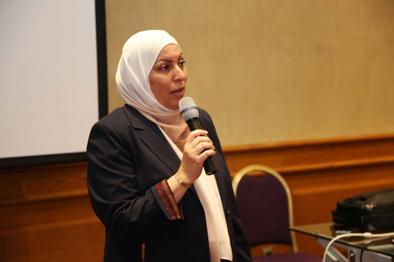 الملهمة آمنة مصطفى اللحام كوتش تدريب وخبرات متراكمة في التدريب العالي للمدربين وتطوير الذات