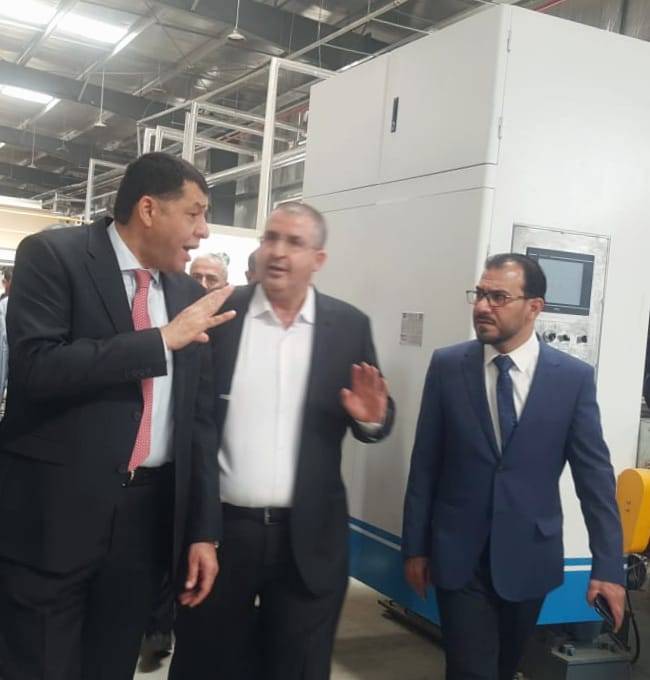 وزير العمل يلتقي الصناعيين ومؤسسات القطاع الخاص في الرصيفة