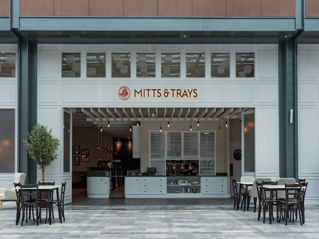 المرأة الإماراتية تضع بصمتها على قطاع المأكولات والضيافة في دبي