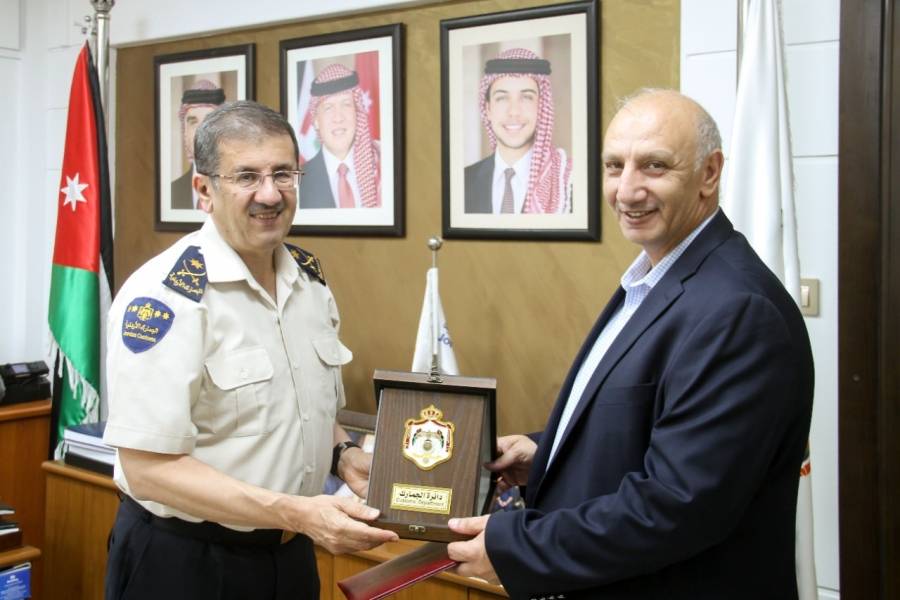 تجسيدًا للعلاقة الحقيقة مع القطاع الخاص الجمارك 112 شركة ضمن القائمة الذهبية