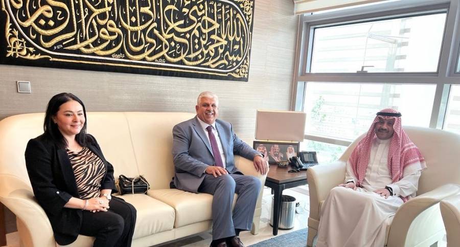 السفير السعودي يستقبل رئيس الجامعة الامريكية في الأردن