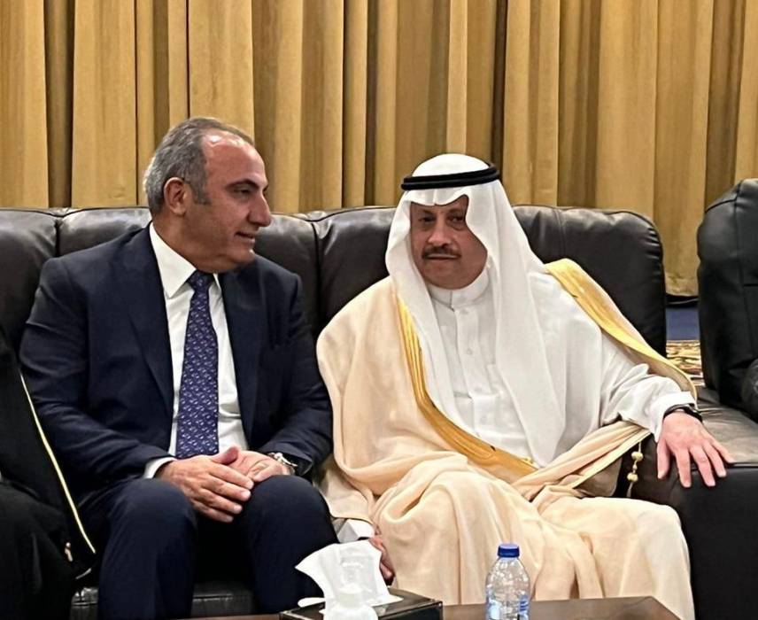السفير السعودي يعزي بوفاة رمزي مشهور الجازي