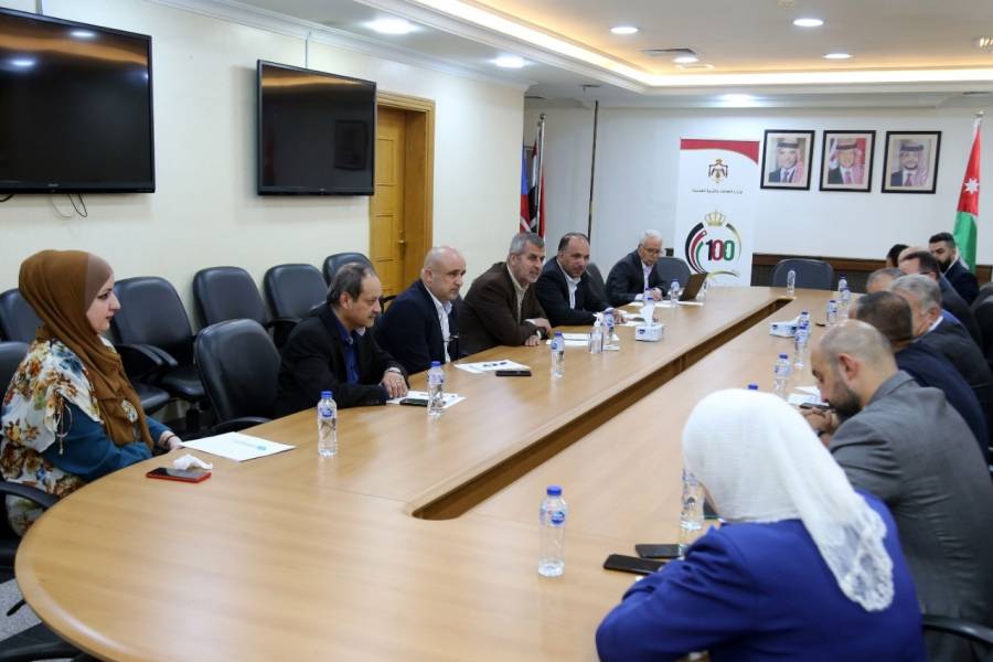 وزير الطاقة لوفد المهندسين..مشاريع استثمارية ضخمة في قطاع التعدين توفر فرص عمل للمهندسين