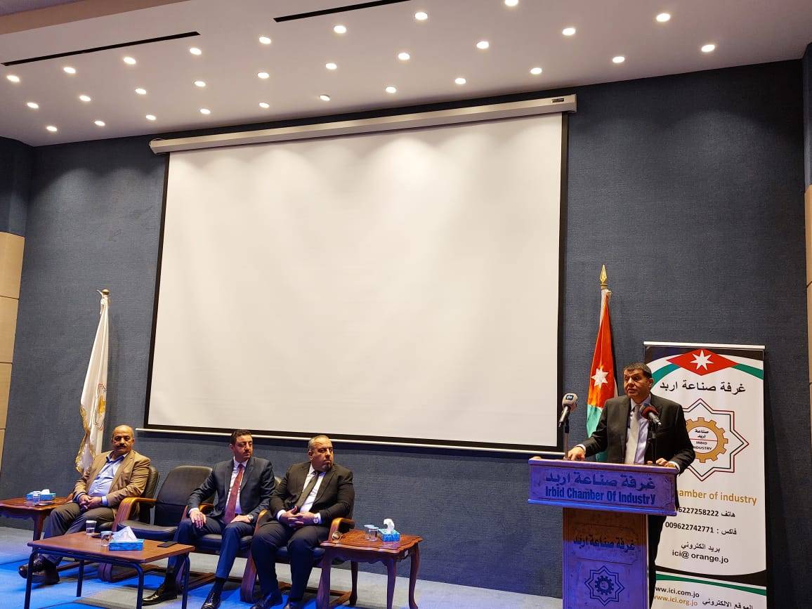 جولة ميدانية مكثفة في محافظة اربد لوزير العمل نايف استيتيه