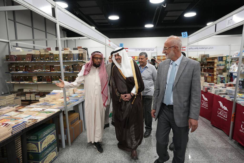 سفير خادم الحرمين الشريفين لدى الأردن يزورالاجنحة السعودية المشاركة في معرض عمان الدولي للكتاب 2022.