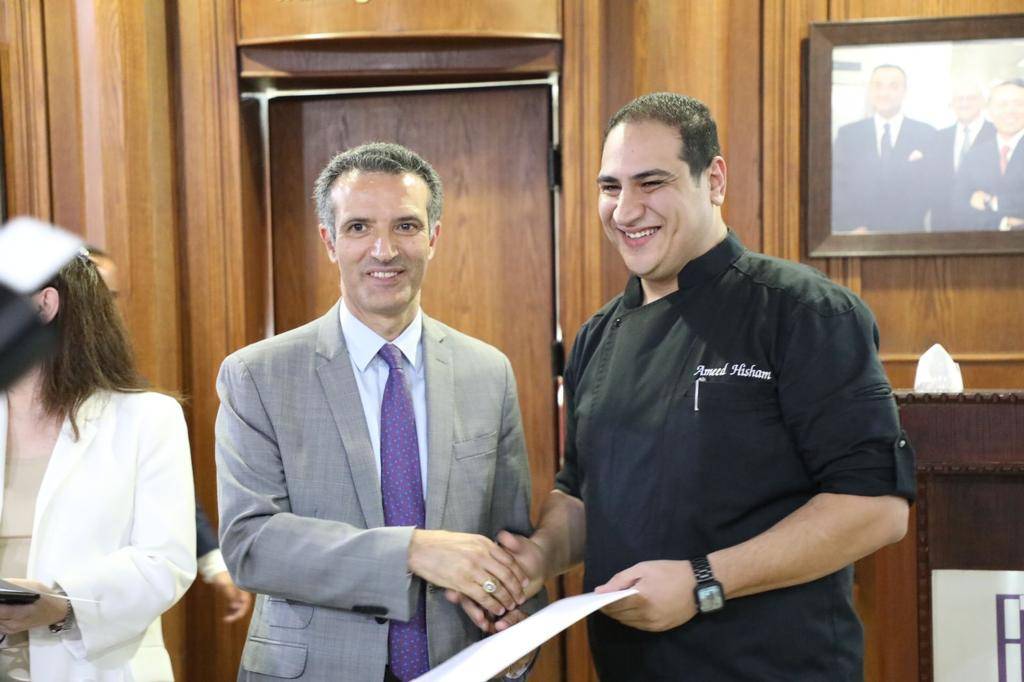 وزير السياحة والآثار يرعى يوم الخريج بكلية عمون الجامعية التطبيقية 
