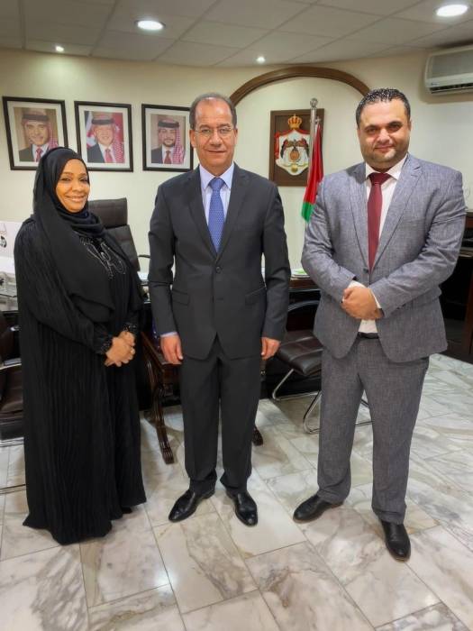 الشبول يلتقي مدير عام مجموعة الظفرة الإعلامية الإماراتية