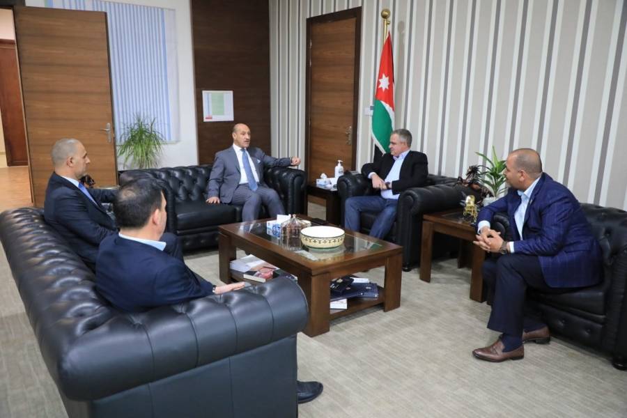 وزير الشباب محمد النابلسي يبحث ونظيره العراقي سبل تعزيز التعاون المشترك