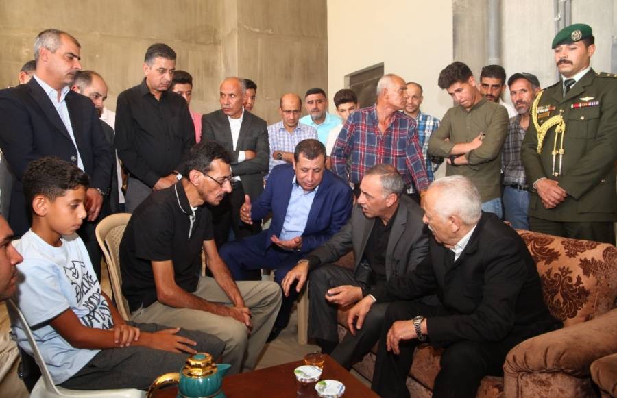 العيسوي  يقدم واجب العزاء لذوي ضحايا انهيار عمارة اللويبدة