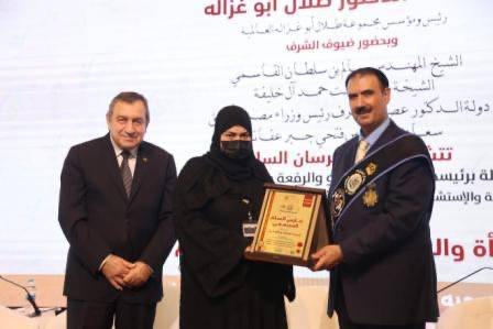 سيدة الأعمال الإماراتية فاطمة عبد الله أحمد تشارك في المؤتمر الدولي المرأة والريادة والاستثمار المستدام الذي عقد في  عمان