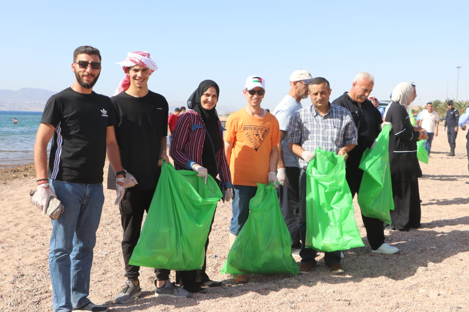 المدارس الرقمية الأمريكية تطلق حملة اعرف بلدك الاردن ١٩ إلى البتراء والعقبة.