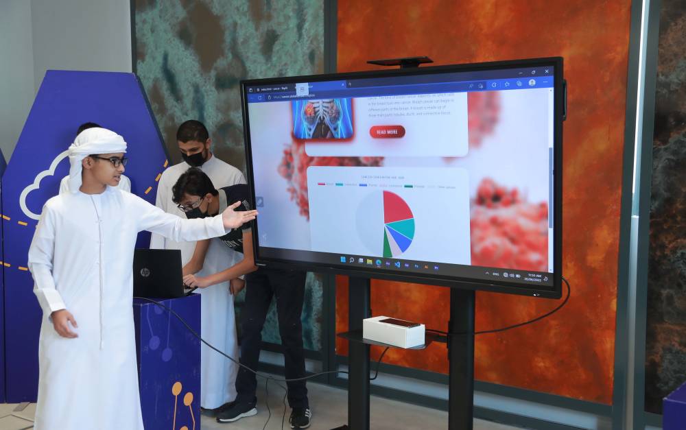 ربع قرن تُحفّز أجيال المستقبل على الابتكار التقني والبرمجي في مسابقة مبرمج القرن