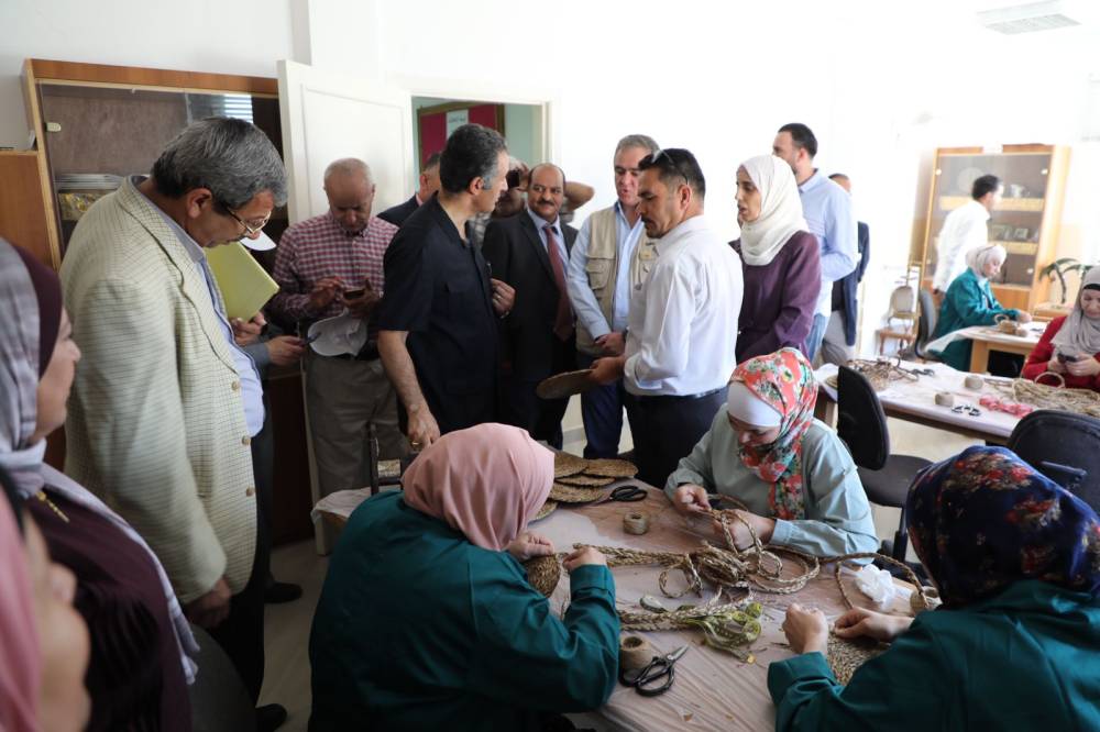 وزيرا السياحة والشباب يزوران معهد تدريب مهني مادبا