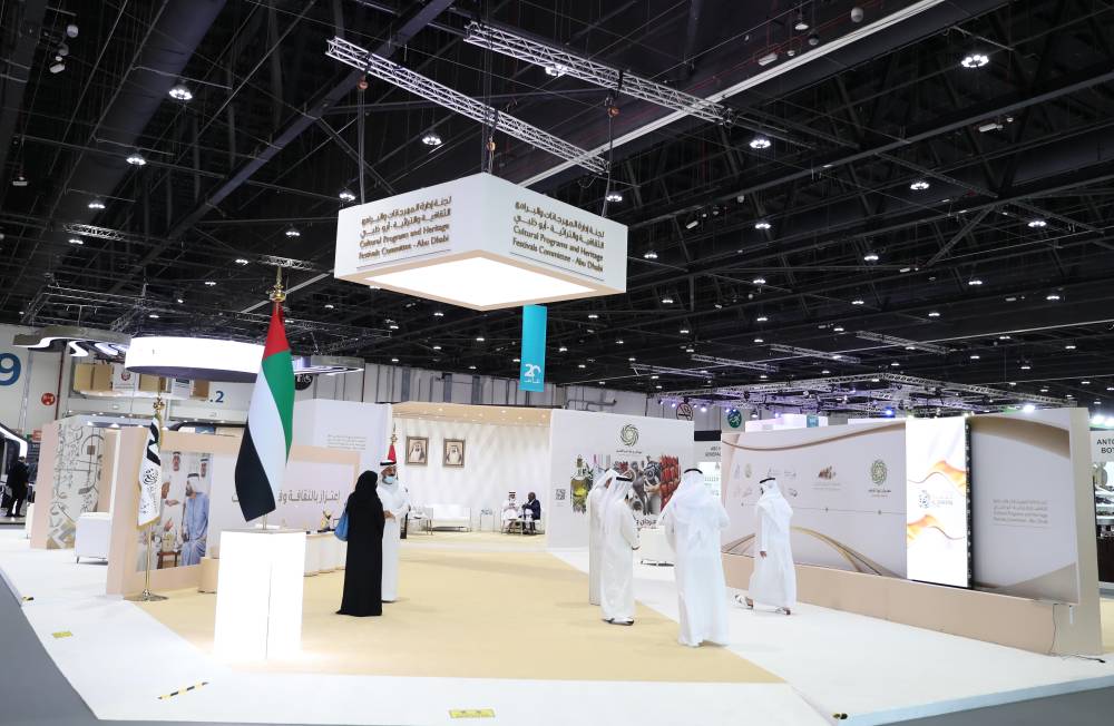 مهرجان الظفرة  يُعرف زوار أبوظبي للصيد والفروسية على مسابقاته ومزايناته التراثية المصاحبة لدورته 16