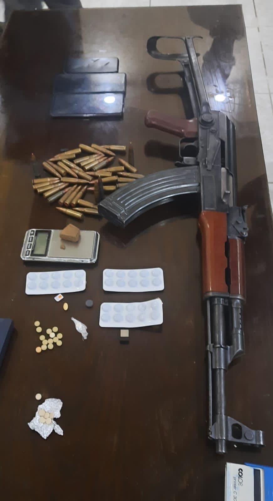 عمليات نوعية جديدة أفضت لإلقاء القبض على تجار ومروجين في محافظة العقبة ولواء الرمثا