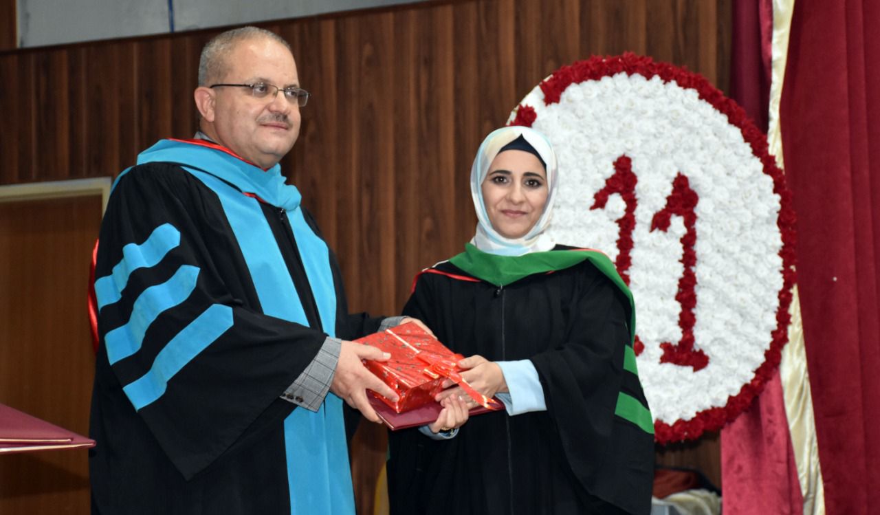 عبيدات يرعى حفل تخريج الفوج الحادي عشر من طلبة جامعة جدارا 