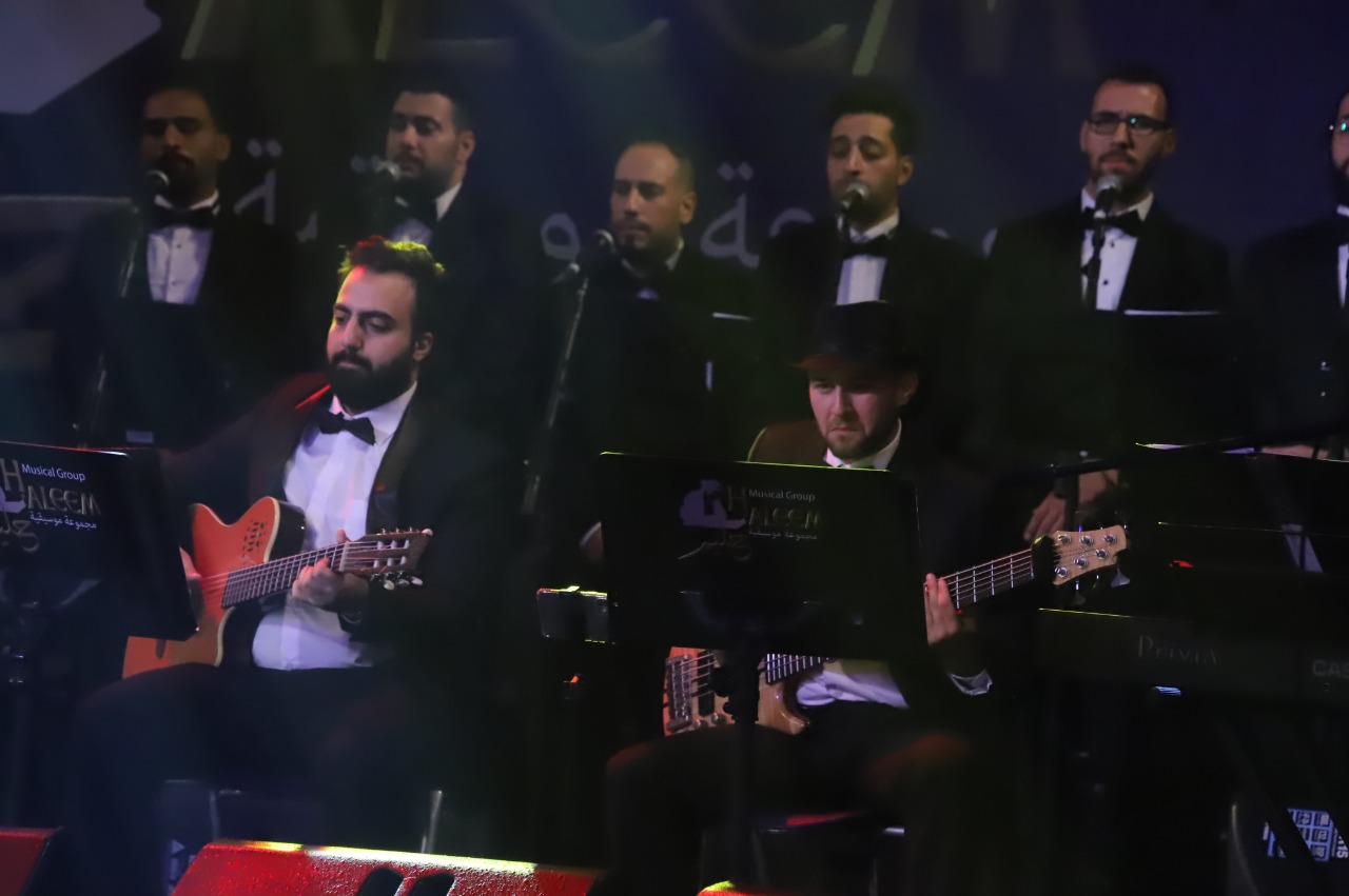 فرقة حليم للموسيقى  تقدم ليلة صيف حالمة شرقية الهوى في امسية عمانية منعشة شهدت حضورا رسميا ودبلوماسيا 