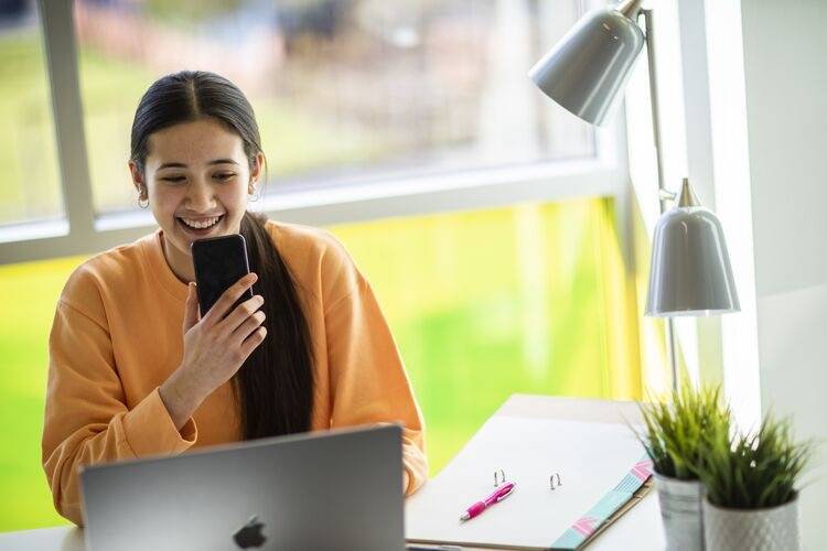 ربط الثقافات ربط الطلاب المتعليمن  بناء الصلات طرق جديدة للتعلم وطرق جديدة للتواصل