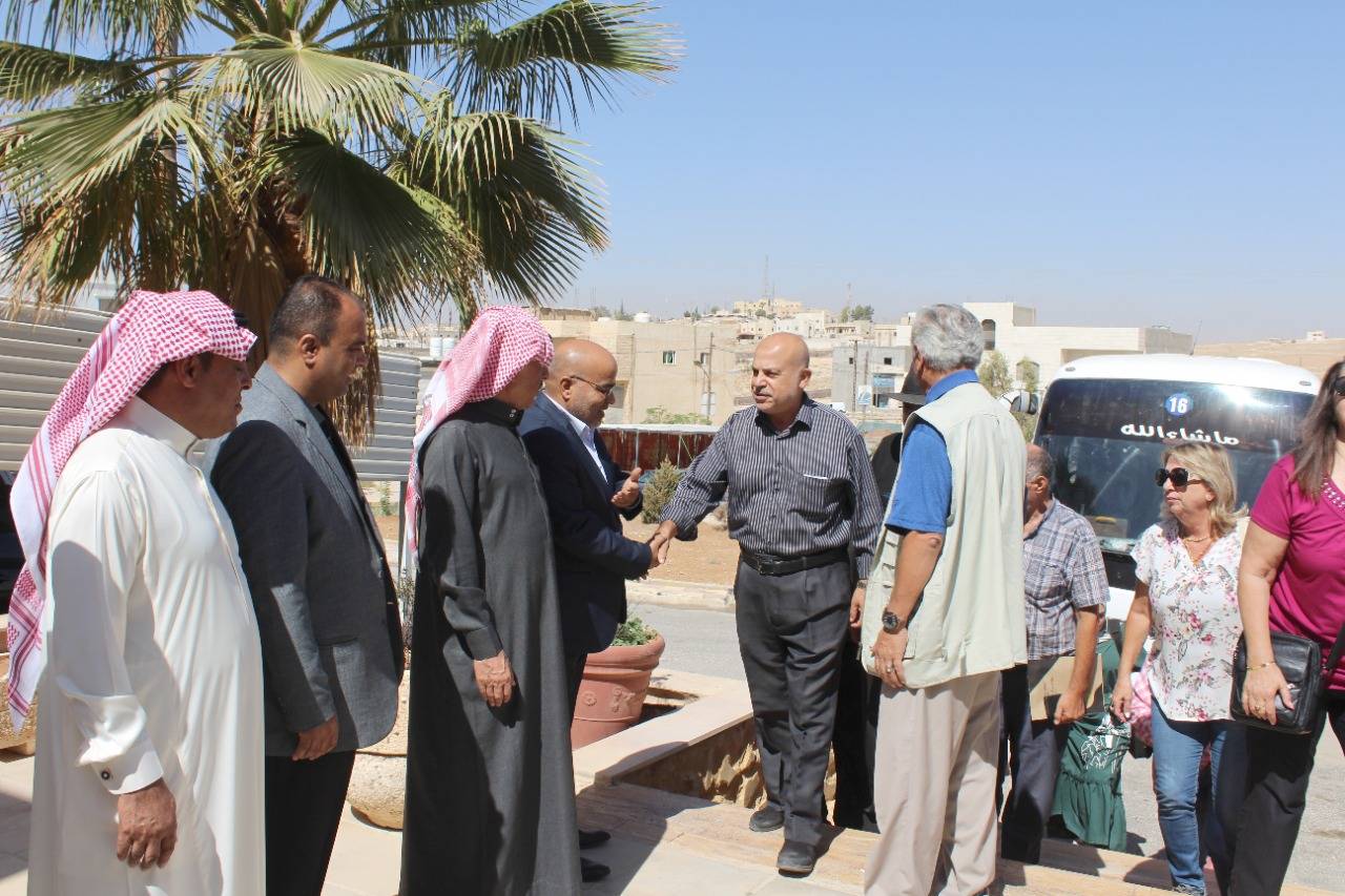 ورشة بعنوان  الموقر محطة طرق التجاره والبريد الشامي  في لواء الموقر.