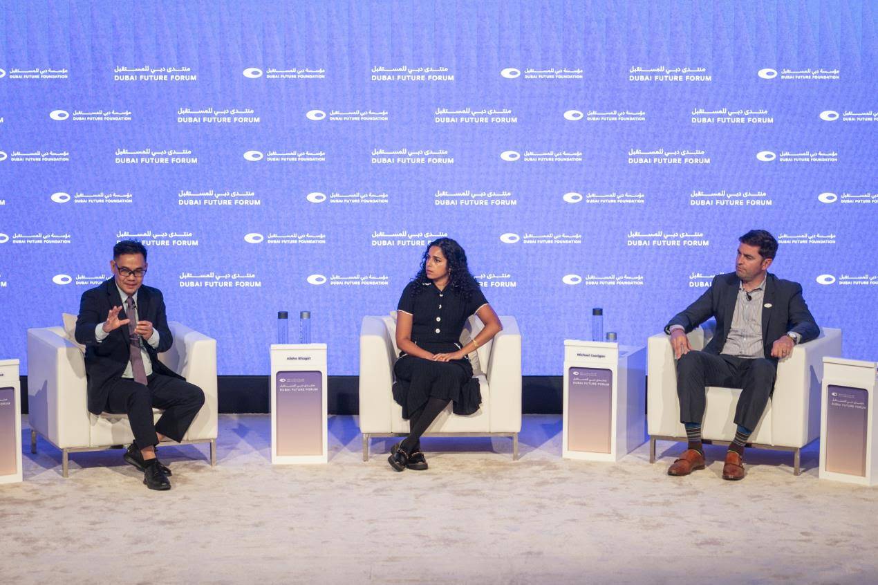 حوارات عالمية حول دور التكنولوجيا في الاستعداد للمستقبل وتحدياته