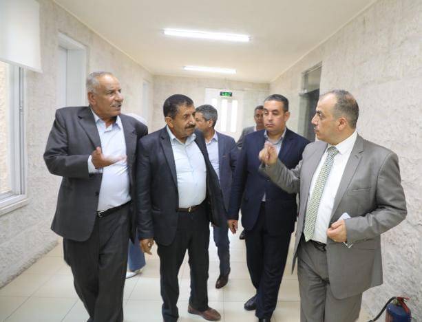 مجلس محافظة البلقاء (اللامركزية) يزور البحوث الزراعية 