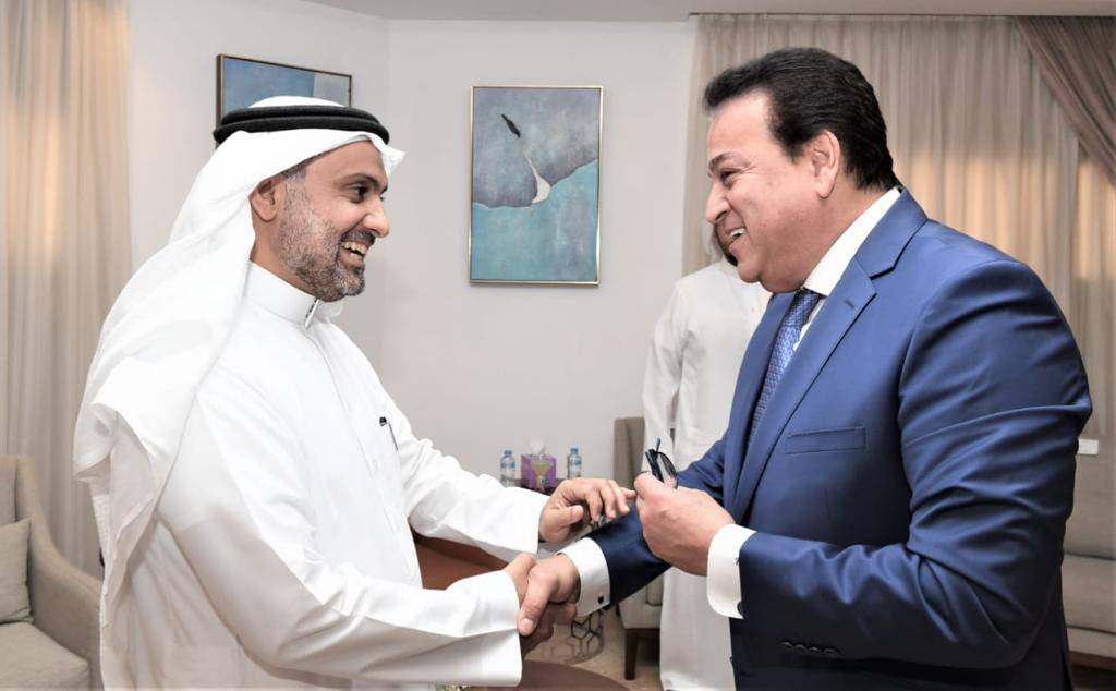 وزير الصحة السعودي يلتقي مدير الصحة العالمية في القاهرة