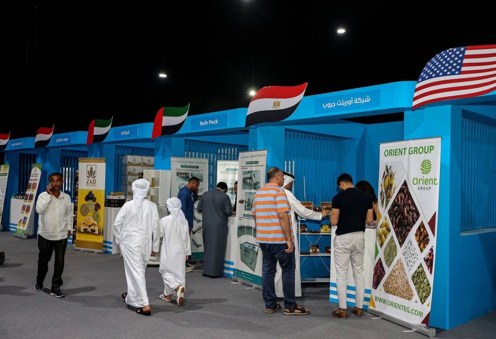 القرية العالمية للتمور.. 27 منفذاً لعرض منتجات التمور حول العالم