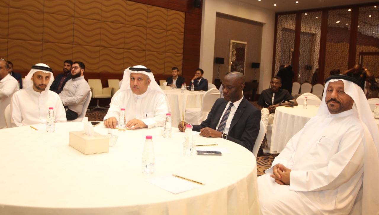 غرفة الشارقة وسفارة أوغندا يتفقان على رفع مستوى التنسيق لتشجع القطاع الخاص على مزيد من التعاون المثمر