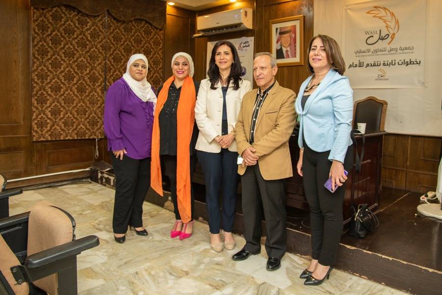 جمعية وصل للتعاون الانساني تقيم ورشات تدريبية تحت شعار  ((مهارات حياتية وقانونية للبدء من جديد )) 