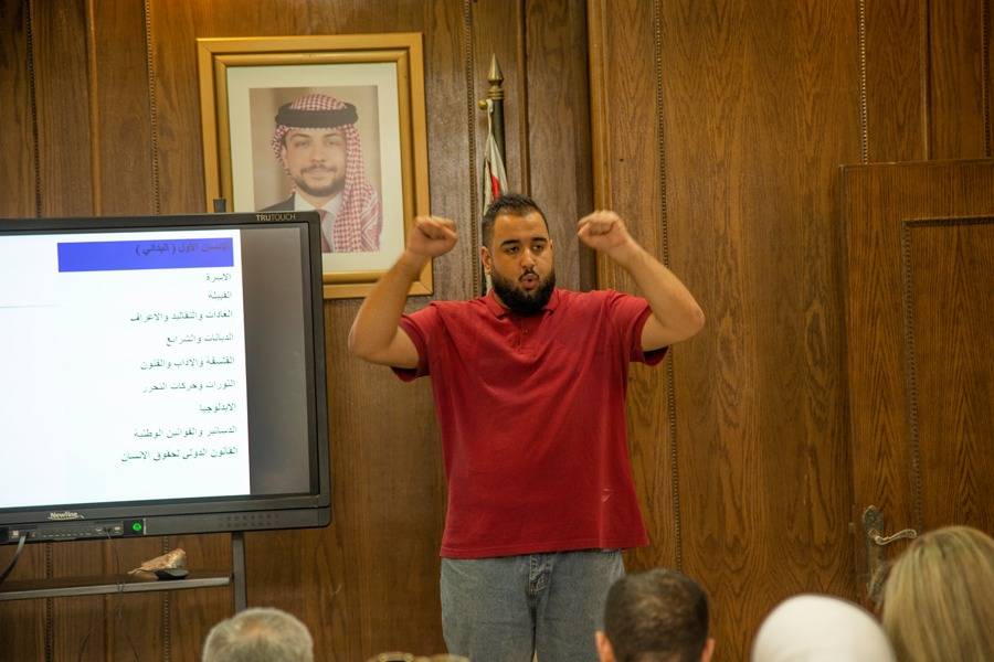 جمعية وصل للتعاون الانساني تقيم ورشات تدريبية تحت شعار  ((مهارات حياتية وقانونية للبدء من جديد )) 