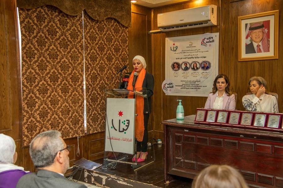 جمعية وصل للتعاون الانساني تقيم ورشات تدريبية تحت شعار  ((مهارات حياتية وقانونية للبدء من جديد )) 