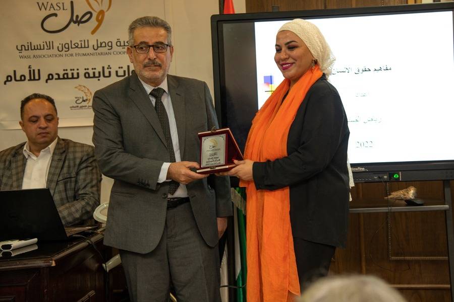 جمعية وصل للتعاون الانساني تقيم ورشات تدريبية تحت شعار  ((مهارات حياتية وقانونية للبدء من جديد )) 