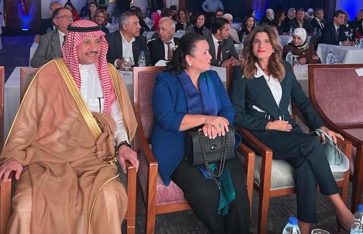 السديري يحضر حفل افتتاح مؤتمر الطبيبة العربية الأول