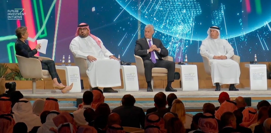 وزير الاقتصاد والتخطيط السعودي يسلّط الضوء على اهتمام المملكة بالتنويع الاقتصادي والجهود الداعمة لتنمية القطاعات الواعدة وفرصها الاستثمارية