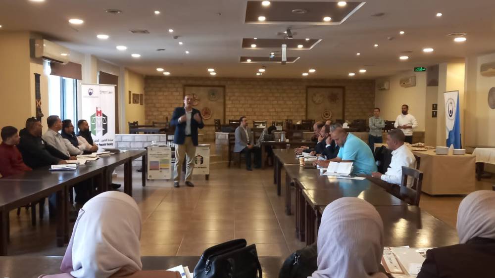 العالم العربي للتنمية الديمقراطية وحقوق الانسان ينظم ورشة تدريبية متخصصة بالتعاون مع بلدية مأدبا الكبرى