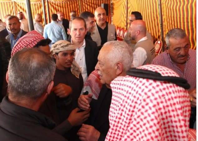 بتوجيهات ملكية، العيسوي يتفقد قرى رم والديسة والصالحية والشاكرية