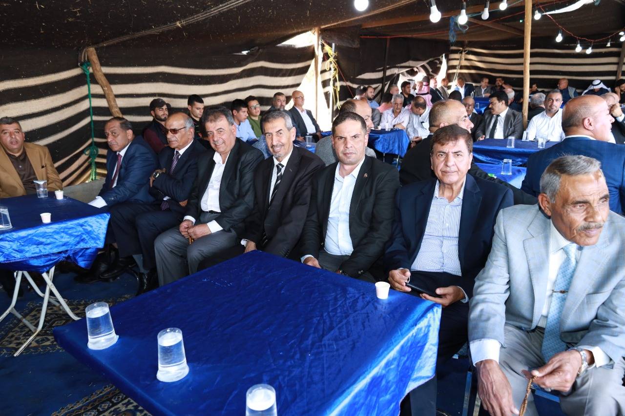 سليمان عبد الرحمن خريسات يقيم مأدبة غداء بمناسبة زفاف ابنه المهندس عماد