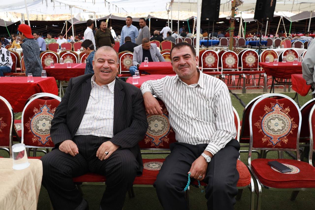 سليمان عبد الرحمن خريسات يقيم مأدبة غداء بمناسبة زفاف ابنه المهندس عماد