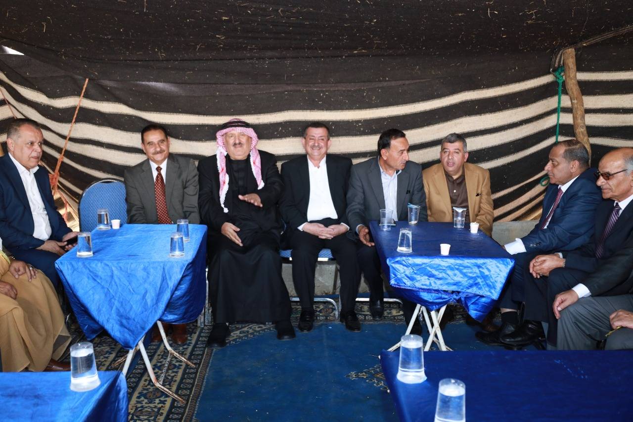 سليمان عبد الرحمن خريسات يقيم مأدبة غداء بمناسبة زفاف ابنه المهندس عماد